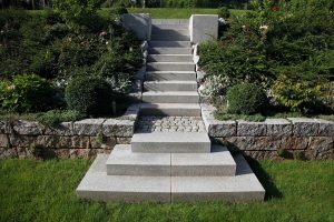 Treppen_Balzer_Gartenbau_Naturstein